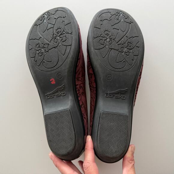Dansko Olivia Claret Emboss Nubuck Round Toe Comfort Loafer Shoes EU 40 US 9 9.5 - Picture 8 of 9
